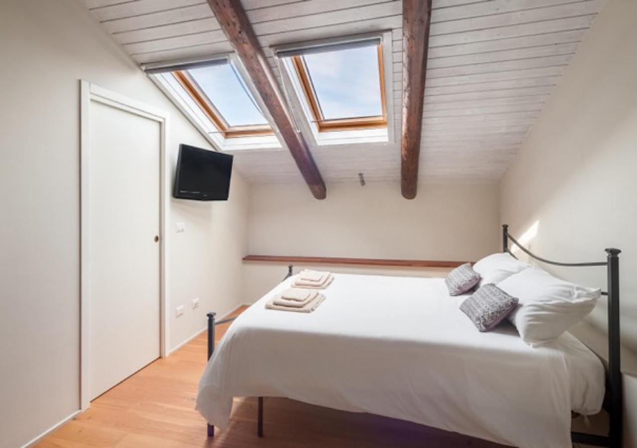 Charming Loft Golf Club Barolo Appartement Novello Buitenkant foto