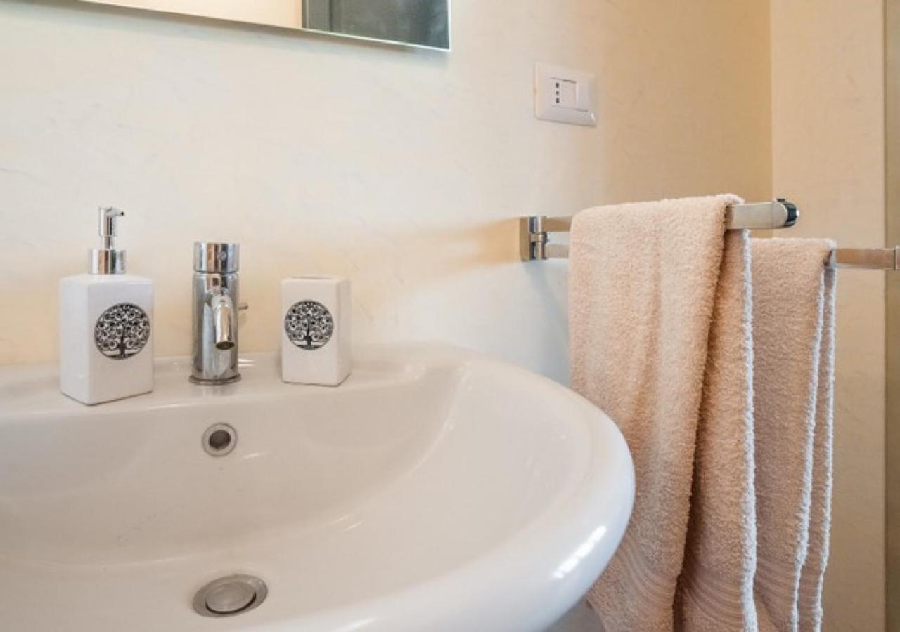 Charming Loft Golf Club Barolo Appartement Novello Buitenkant foto